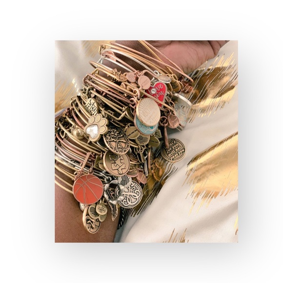 Alex and Ani ☀︎︎ Beaded Spike Expandable Bangle Bracelet - Oak Tree Set ☀︎︎ Gold - Picture 14 of 16